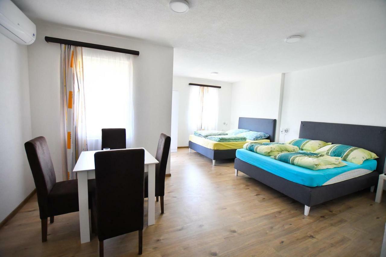 Vulsa Apartmani คลาโดโว ภายนอก รูปภาพ