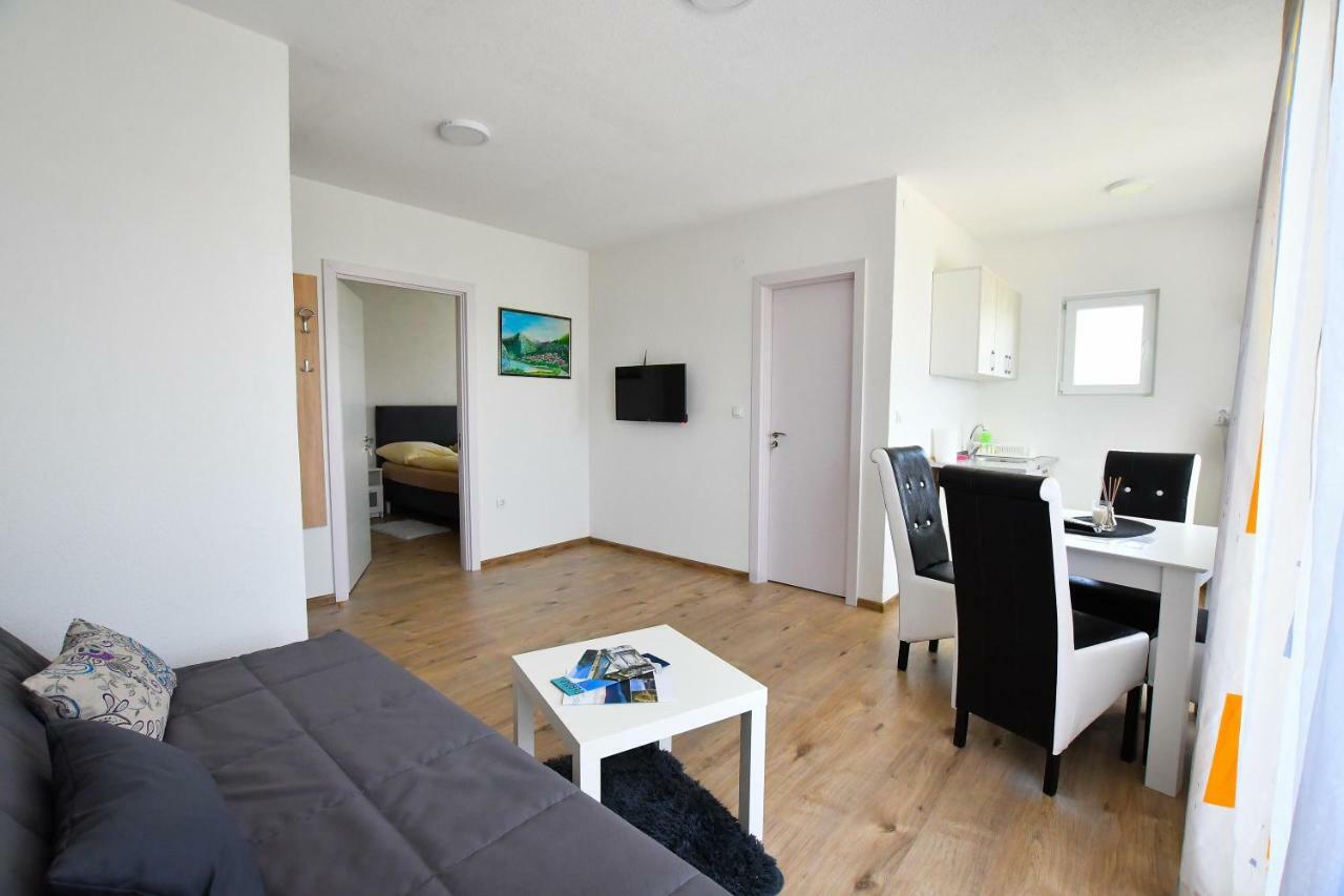 Vulsa Apartmani คลาโดโว ภายนอก รูปภาพ